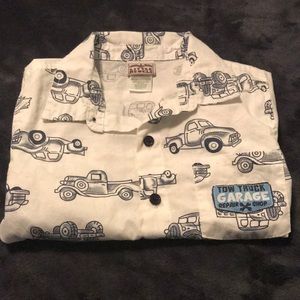 Boy shirt size 3t
